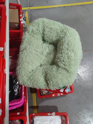 Transform Your Pet's Sleep with Our Plush Round Warm Sleeping Bed